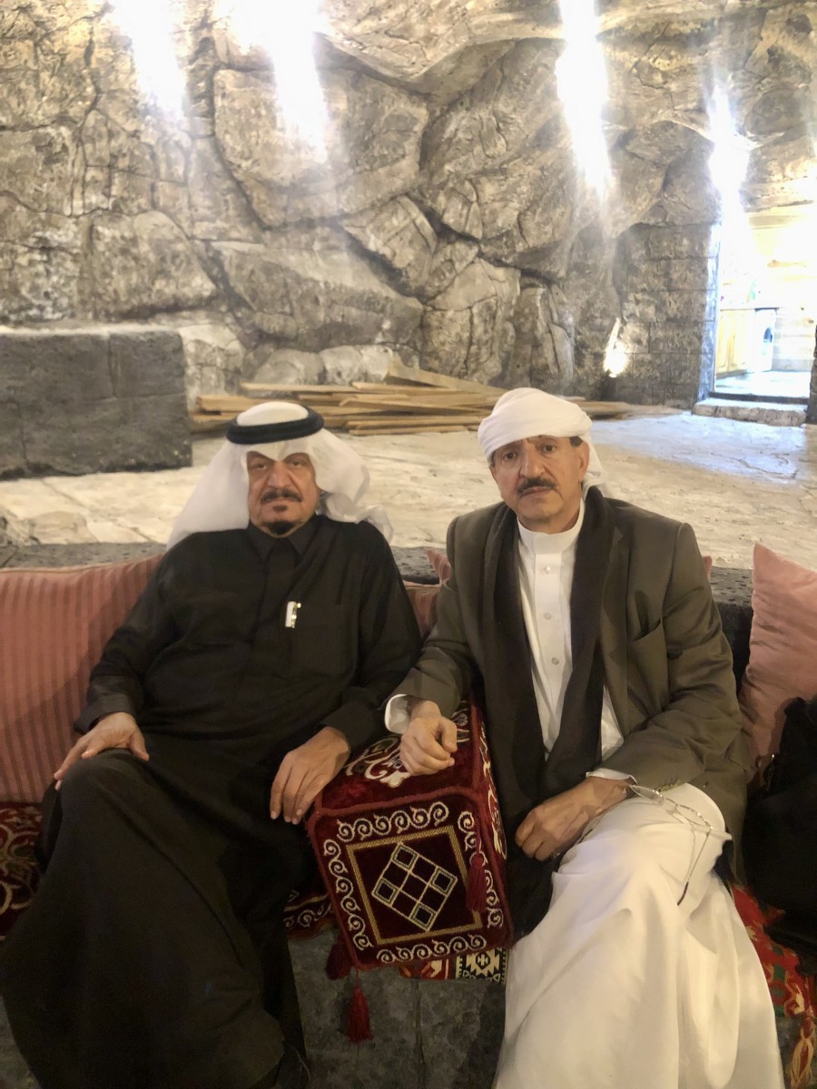 رئيس الموسوعة التاريخية والحضارية يلتقي الشيخ فهد بن سالم المعطاني الهذلي شيخ شمل قبائل هذيل